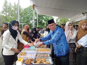 Gebyar Projek Penguatan Profil Pelajar Pancasila SMK Negeri 1 Gadingrejo gelar Bazar Makanan