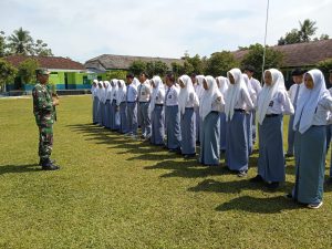 SMA Negeri 1 Purbolinggo Latihan PBB Bersama Koramil 429-06/Purbolinggo