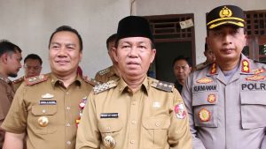 Pemkab Lampura Salurkan Bantuan Kepada Korban Pencurian