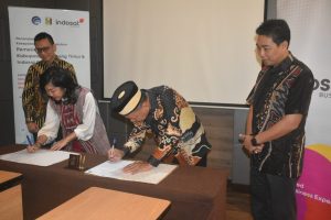 Bupati Lampung Timur M.Dawam Rahardjo, Menandatangani MOU Bersama PT Indosat Tbk