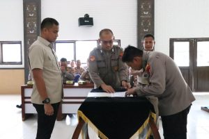 Membangun ZI, Polres Lampung Timur Laksanakan Penandatanganan Pakta Integritas