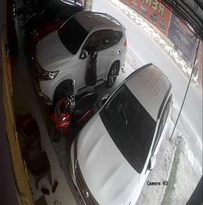 Maling Motor Tertangkap Rekaman CCTV