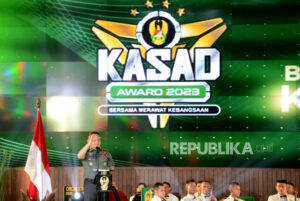 Dandim 0429/Lamtim Bersama Forkopimda Nobar Kasad Award 2023