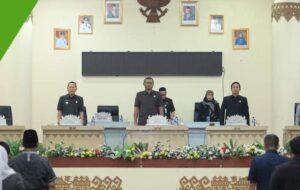 Qudrotul Ikhwan Hadiri Rapat Paripurna DPRD Tulangbawang 