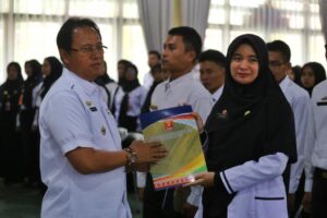 Penjabat Bupati Lampung Barat Drs.Nukman,M.M,Lantik 55 pegawai PPPK pendidikan.