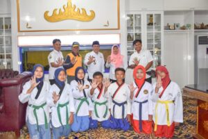 WAHDI LEPAS 7 ATLET TAEKWONDO UNTUK KEJUARAAN ‘ZERO ONE TAEKWONDO CHAMPIONSHIP PIALA KEMENPORA RI 2023