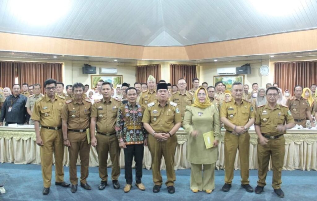 Foto,Penyusunan Rencana Awal RKPD, Wakil Bupati Lamtim Pimpin Rapat Forum Konsultasi Publik