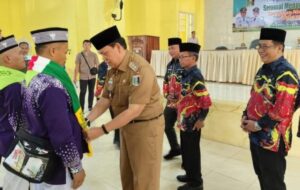 Wakil Bupati Lamtim Lepas Jamaah Calon Haji Kloter 54