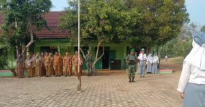 Memupuk Semangat Nasionalisme dan Disiplin, Satgas TMMD 121/Kodim 0424/Tanggamus Melalui Upacara Bendera