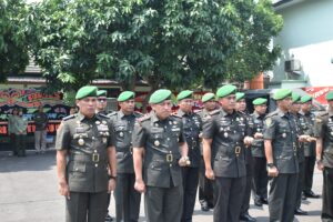 Dandim 0429/Lamtim Hadiri Wisuda Purna Dan Syukuran HUT Korem 043/Gatam