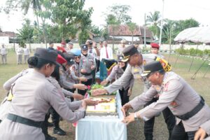 Polres Tulang Bawang Gelar Syukuran Hari Jadi Polwan RI Ke-76, AKBP James Sampaikan Pesan Ini